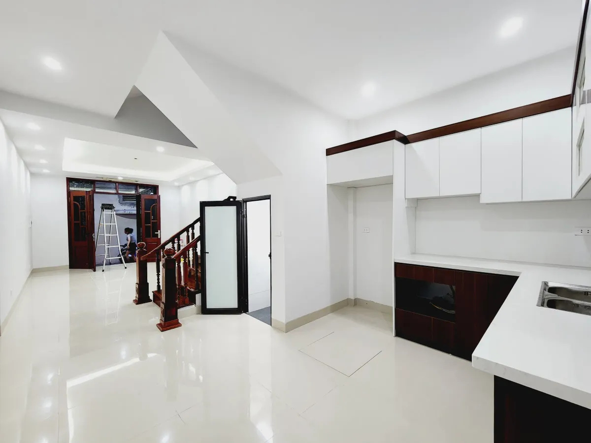 941bf70a-fd43-5366-a92a-68872284ce32