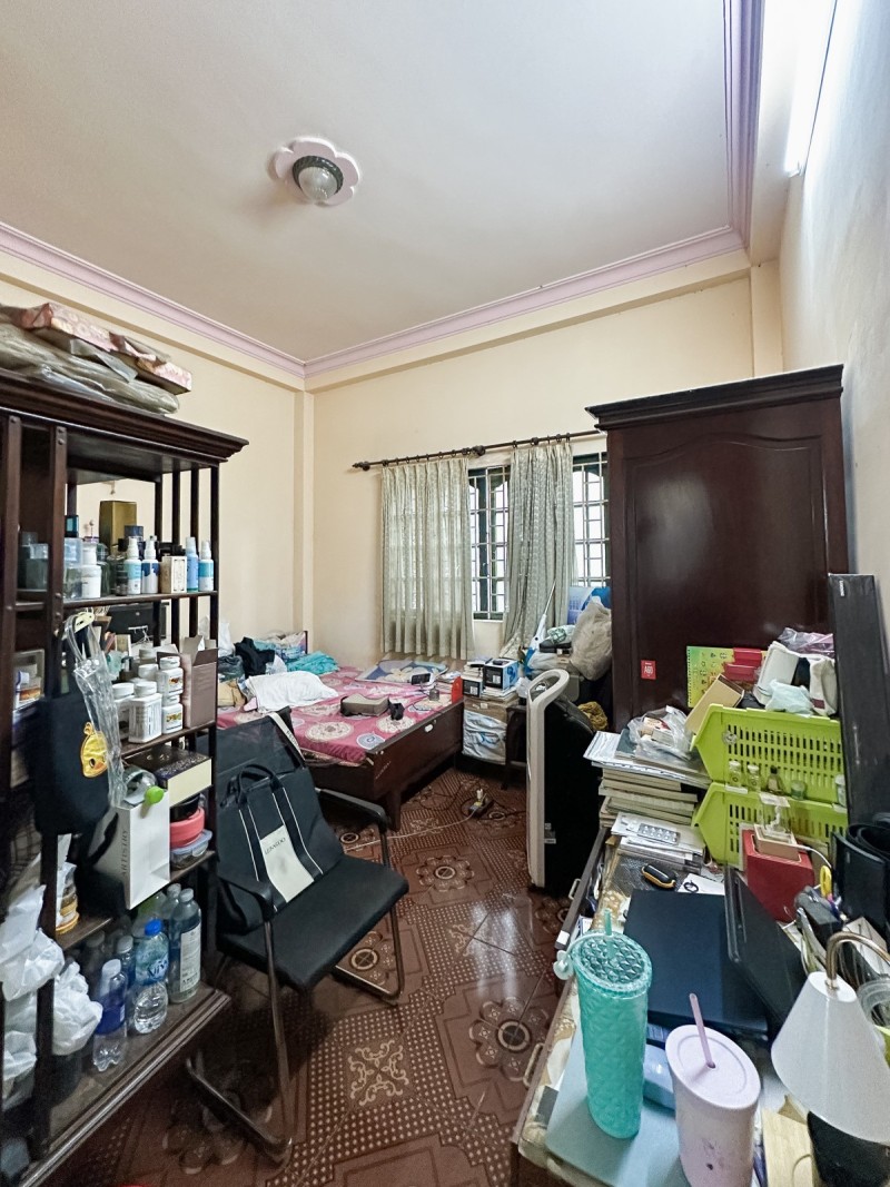 BAN NHA PHU NHUAN NHIEU TU (8)