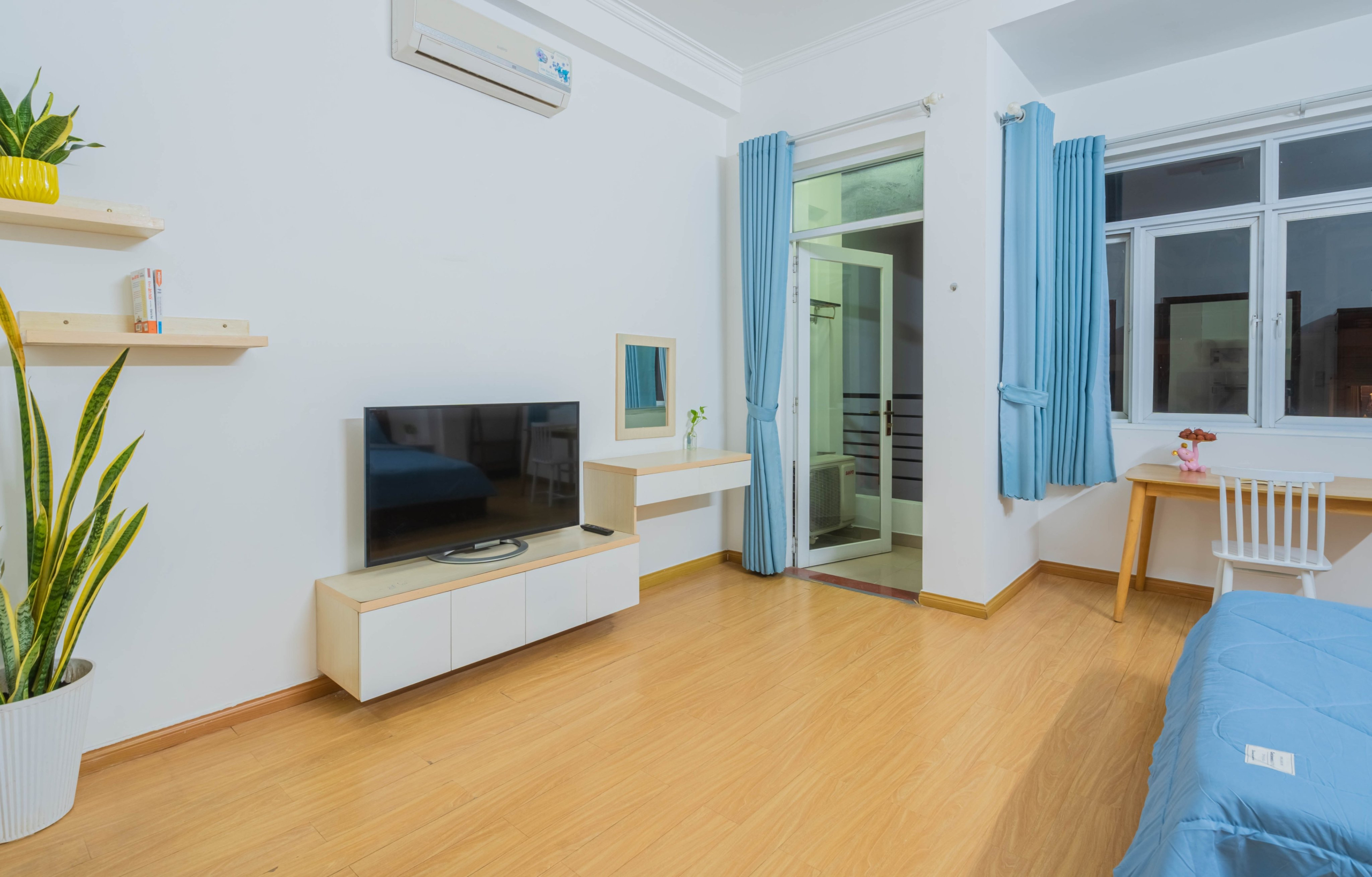 HuynhQuan_0903365011_3058