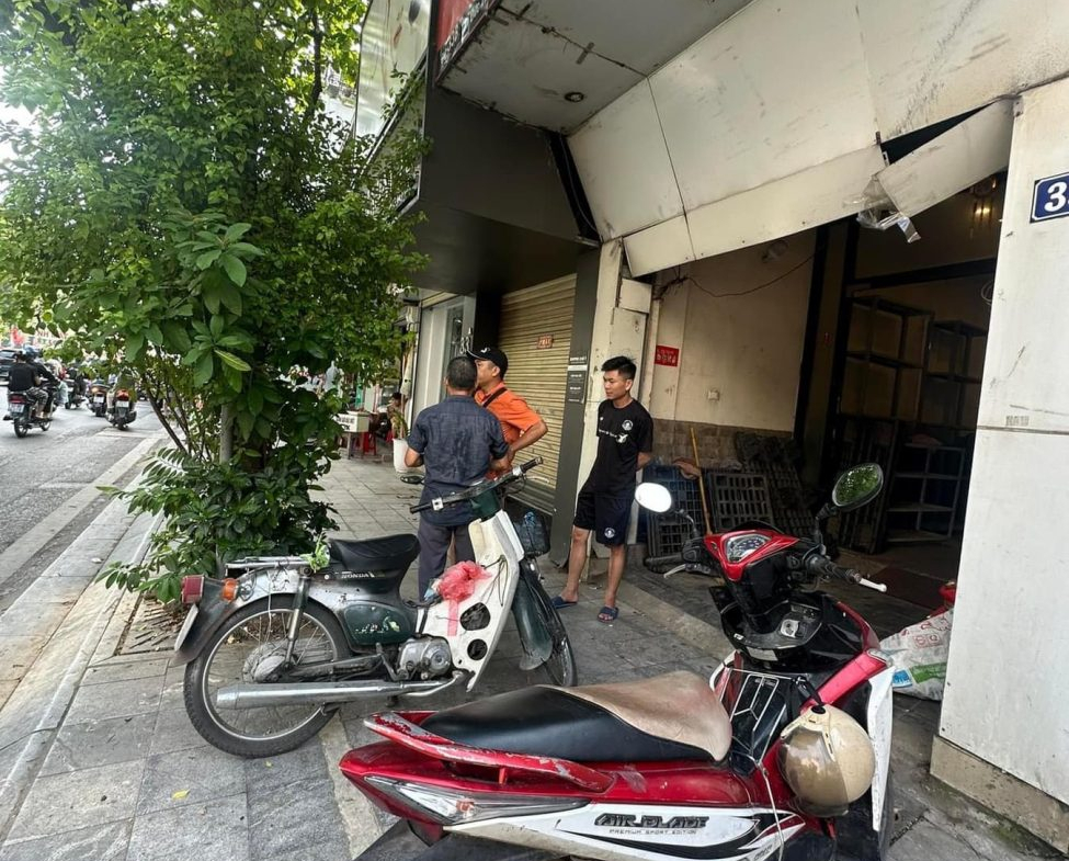 ab32d5bf-0c44-4a79-ba55-0907655221eb-975×1300