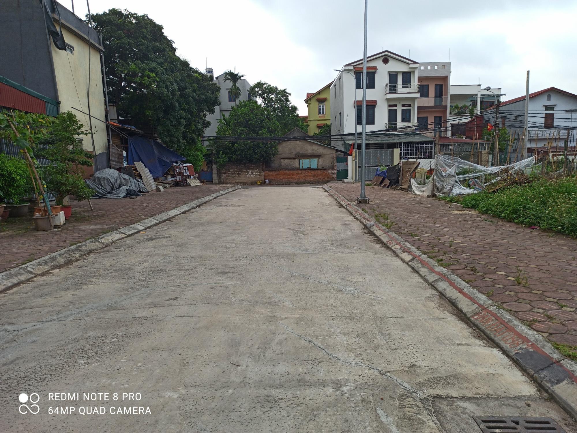 awwEKEy332-z2499250518260_a6db6787de58481859e1690d0fd43021