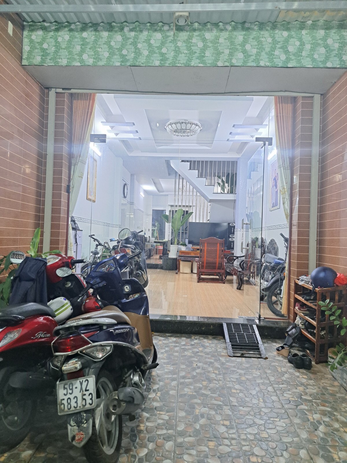 ban-nha-2-mat-tien-duong-so-11-phuong-truong-tho-co-san-dau-o-to (31)