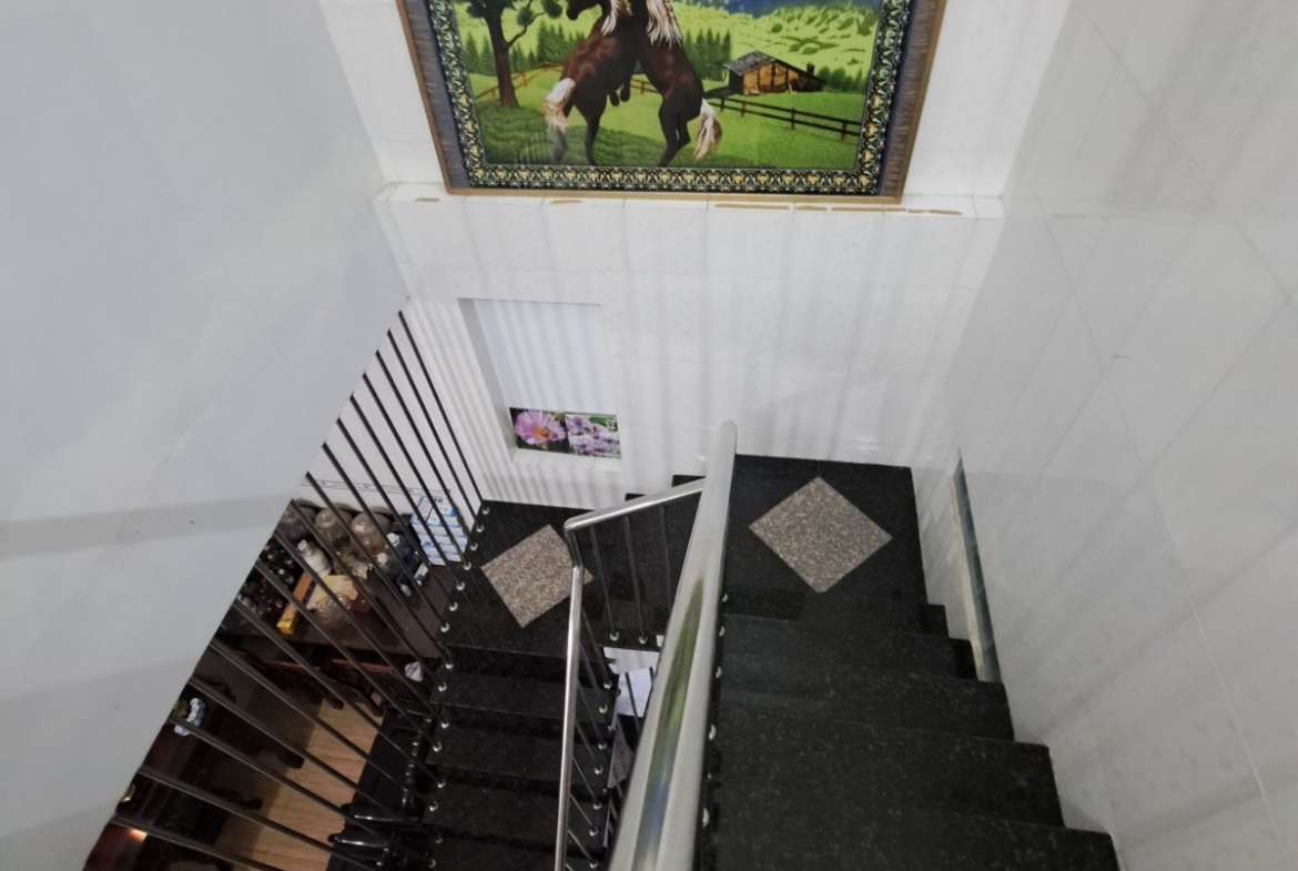 ban-nha-2-mat-tien-duong-so-11-phuong-truong-tho-co-san-dau-o-to (39)