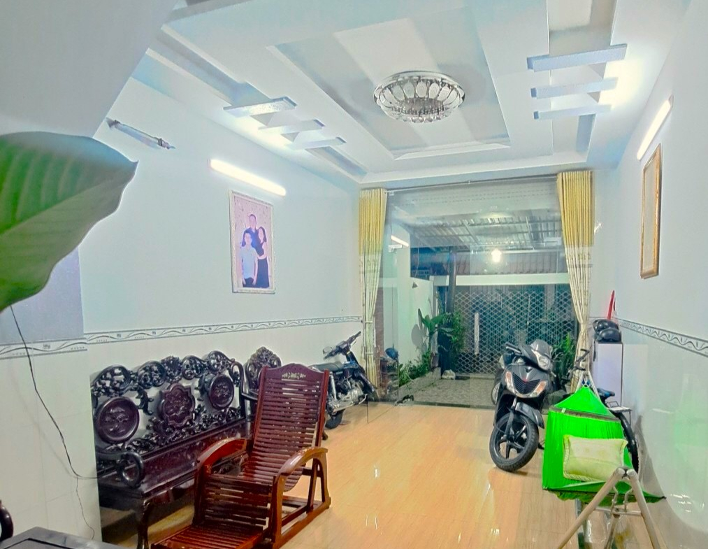 ban-nha-duong-11-truong-tho-3-tang-8-ty-4