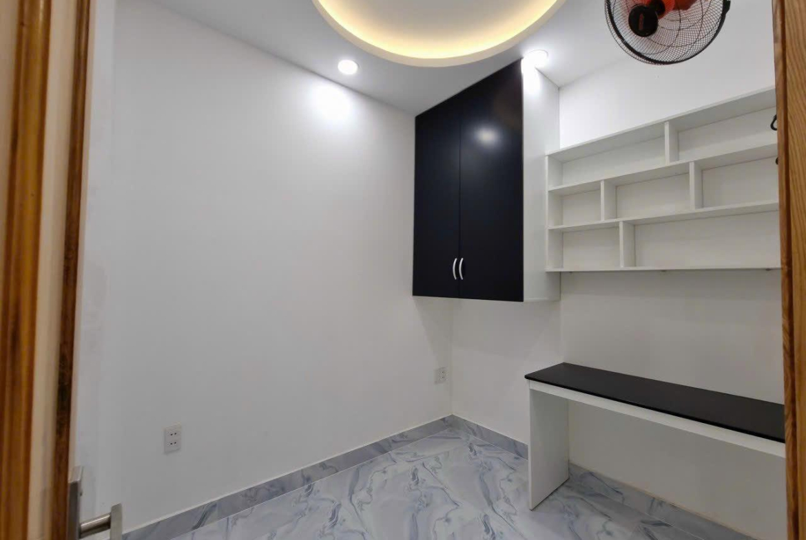 ban-nha-hem-le-van-sy-phuong-13-quan-phu-nhuan-462-huynh-van-banh-0707318818-3