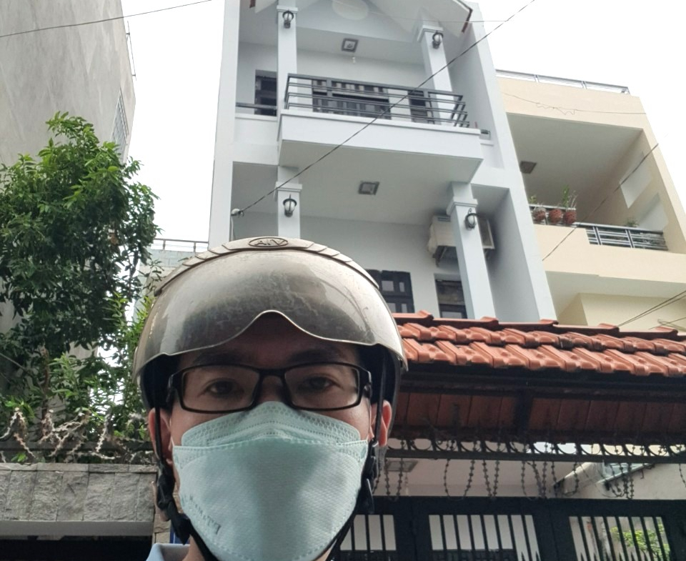 ban-nha-hem-xe-hoi-phan-huy-ich-5-0964364745