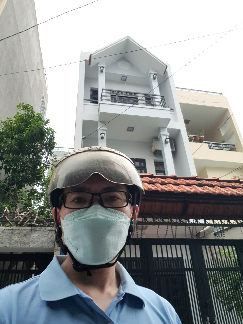 ban-nha-hem-xe-hoi-phan-huy-ich-5-0964364745