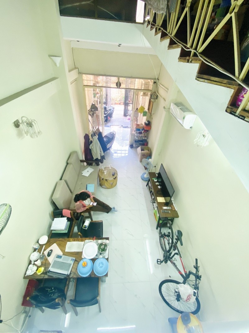 ban-nha-quan-10-duong-dien-bien-phu-nha-duoi-8-ty