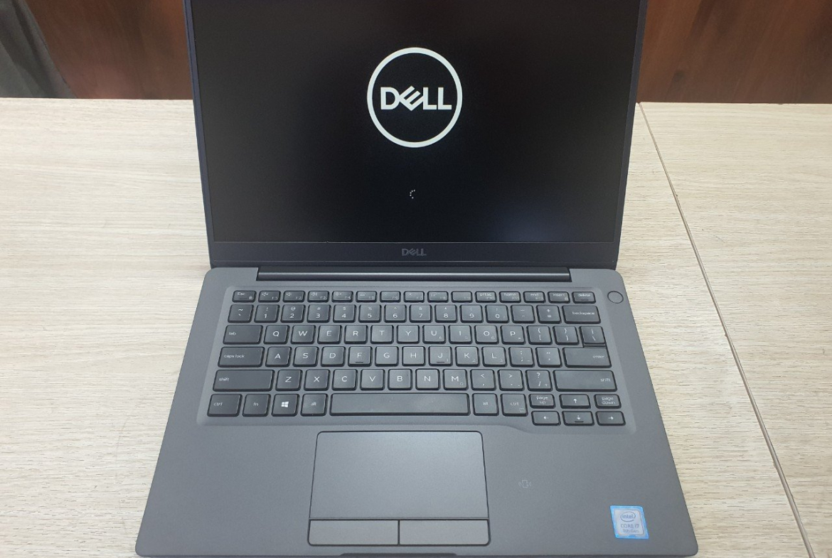 dell-latitude-7300-i7-gen8-ram-8g-ssd-256g-man-hinh-13.3-inch-lenguyenpc-1
