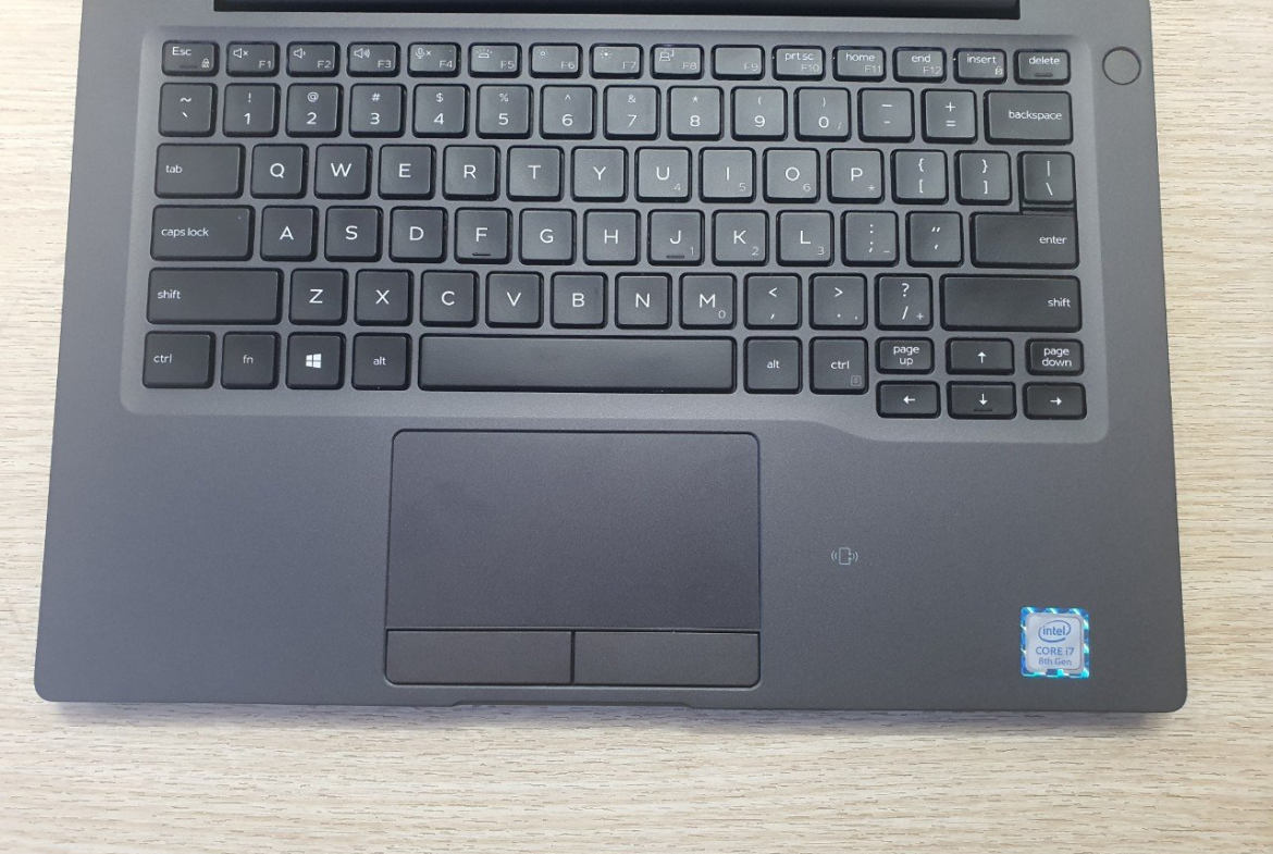 dell-latitude-7300-i7-gen8-ram-8g-ssd-256g-man-hinh-13.3-inch-lenguyenpc-5