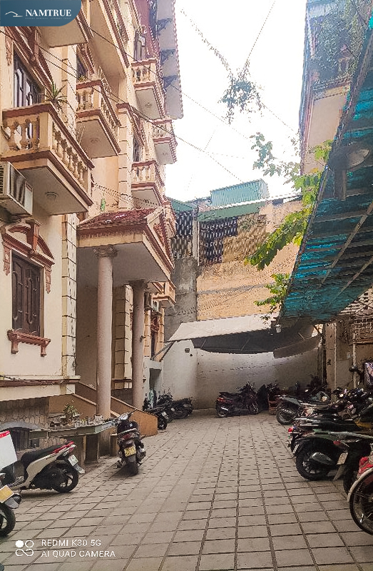 ec663251-93b4-4b30-ba6f-e73622315700_180417923