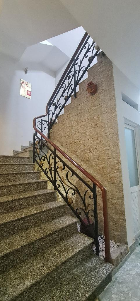 eiz-31A1442B-lwj0e94w_13_lwj0e9b4