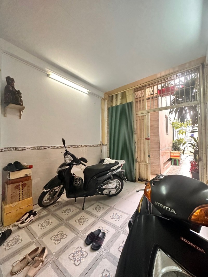 f6fb182b819f63a11f5233991430f0c4.md