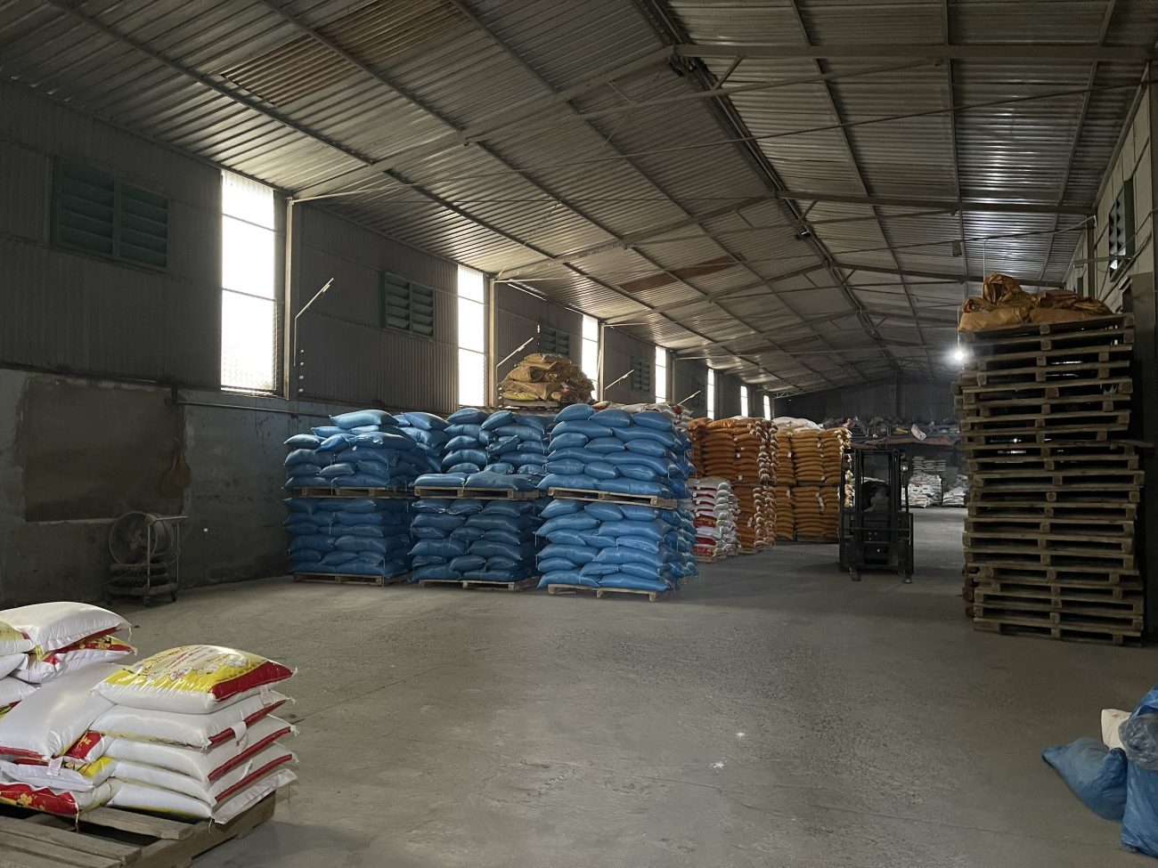 ffe7101d-1153-4297-8965-ea974a4f372c-1300×975