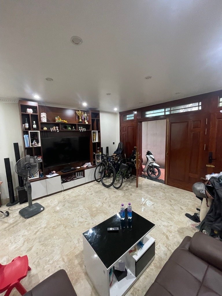 imf-8B2AA4FC-lxvpmaxj_12_lxvpmb9n