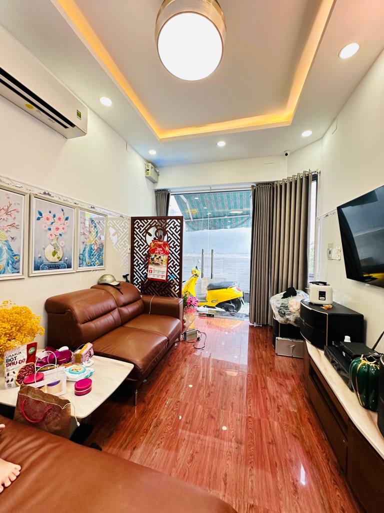 jvn-216E48CB-lxwsn74u_9_lxwsn7bb