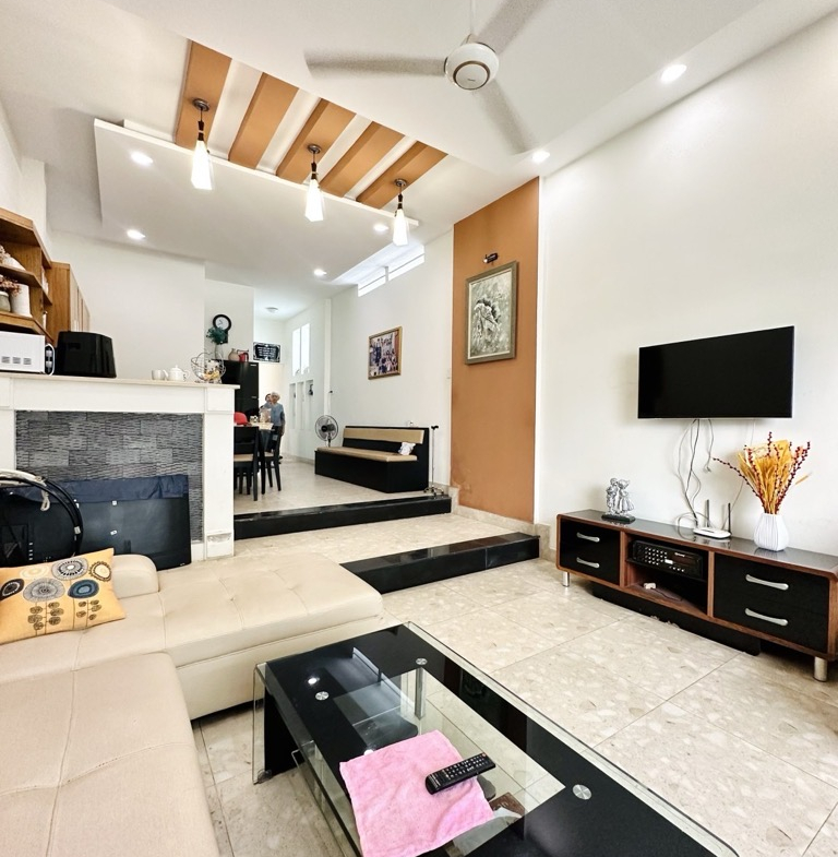 jvn-87755C10-lxy33ygg_7_lxy33ylh