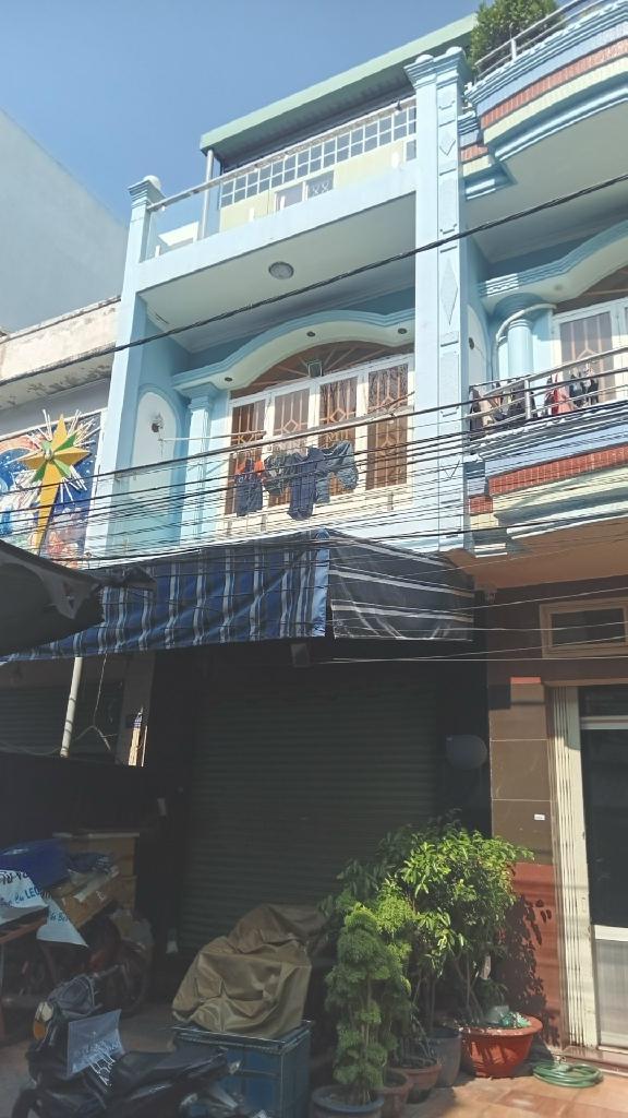 w1d-DD54700B-lwhduyd4_10_lwhduyiz