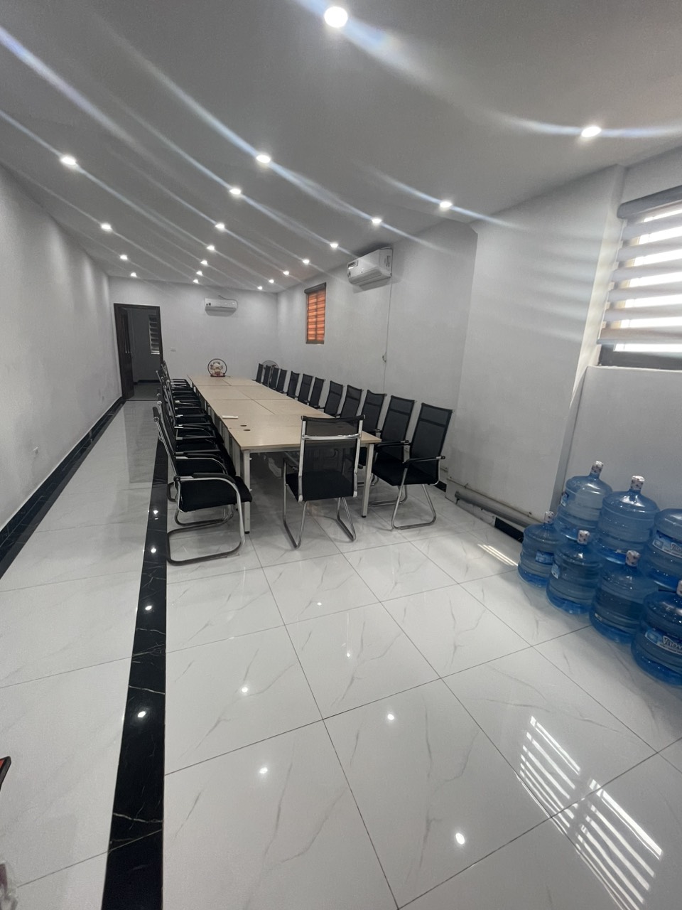 z4997959443041_65c9fb36e250491bad73d1198d8a69ca