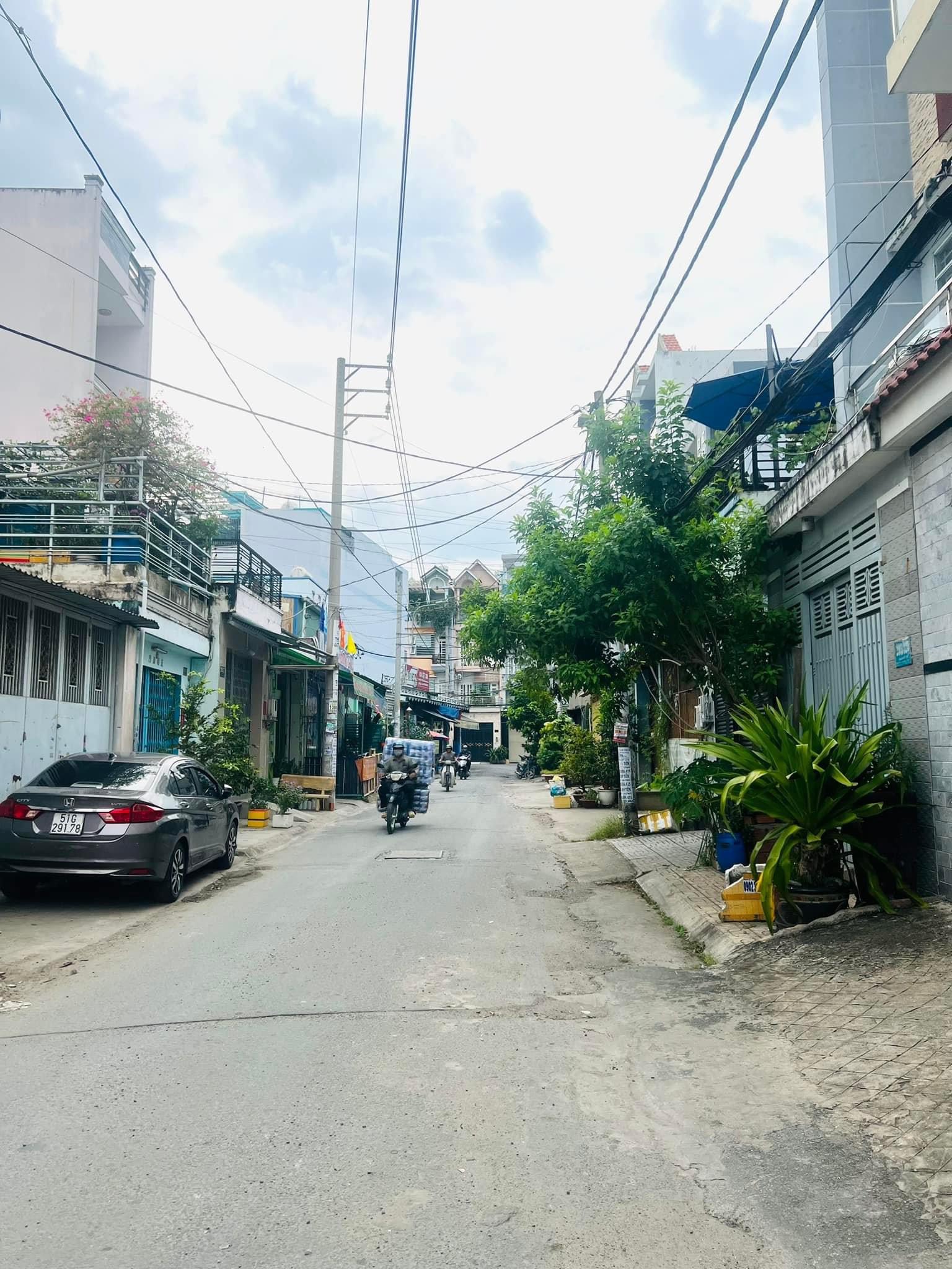 z5036053250182_530fcda2ccc644dbe6f17ebdd9fd100b