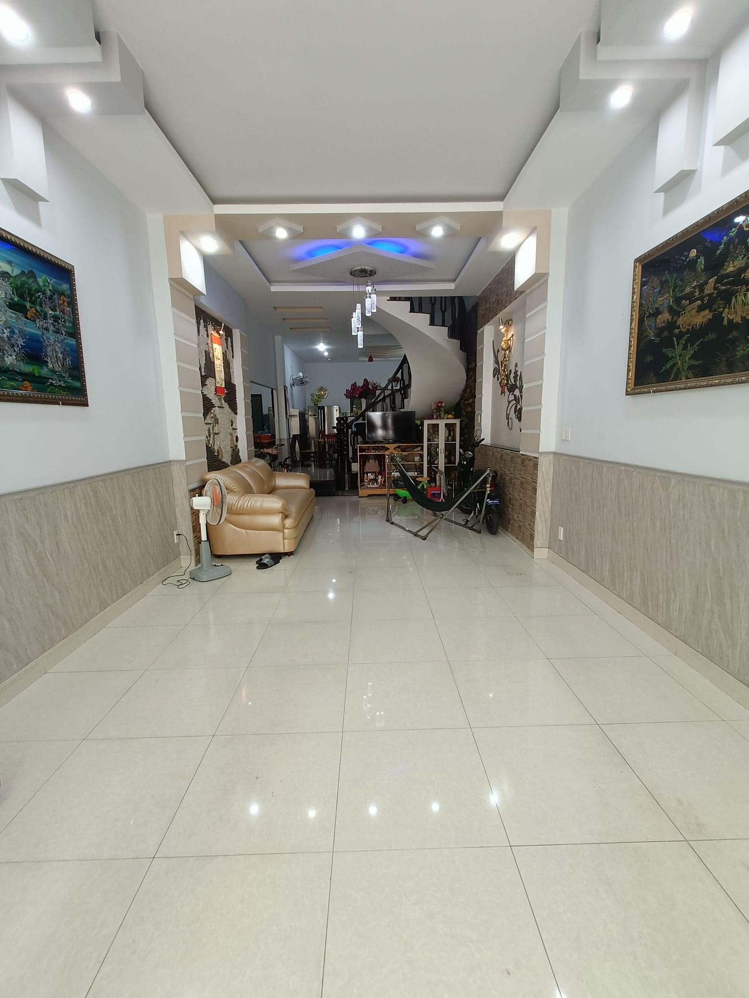 z5036098427676_92c034ca44e359c5ca9e7e12c58aa8c8