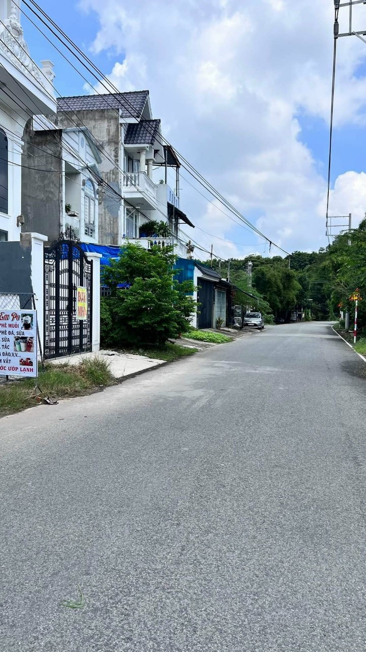 z5282335140936_821e7c5d08927b6bd56d40bdd1965217 (1)