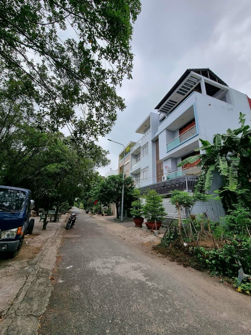 z5350409885233_c29fbace84f543b0b50028b21623b30e