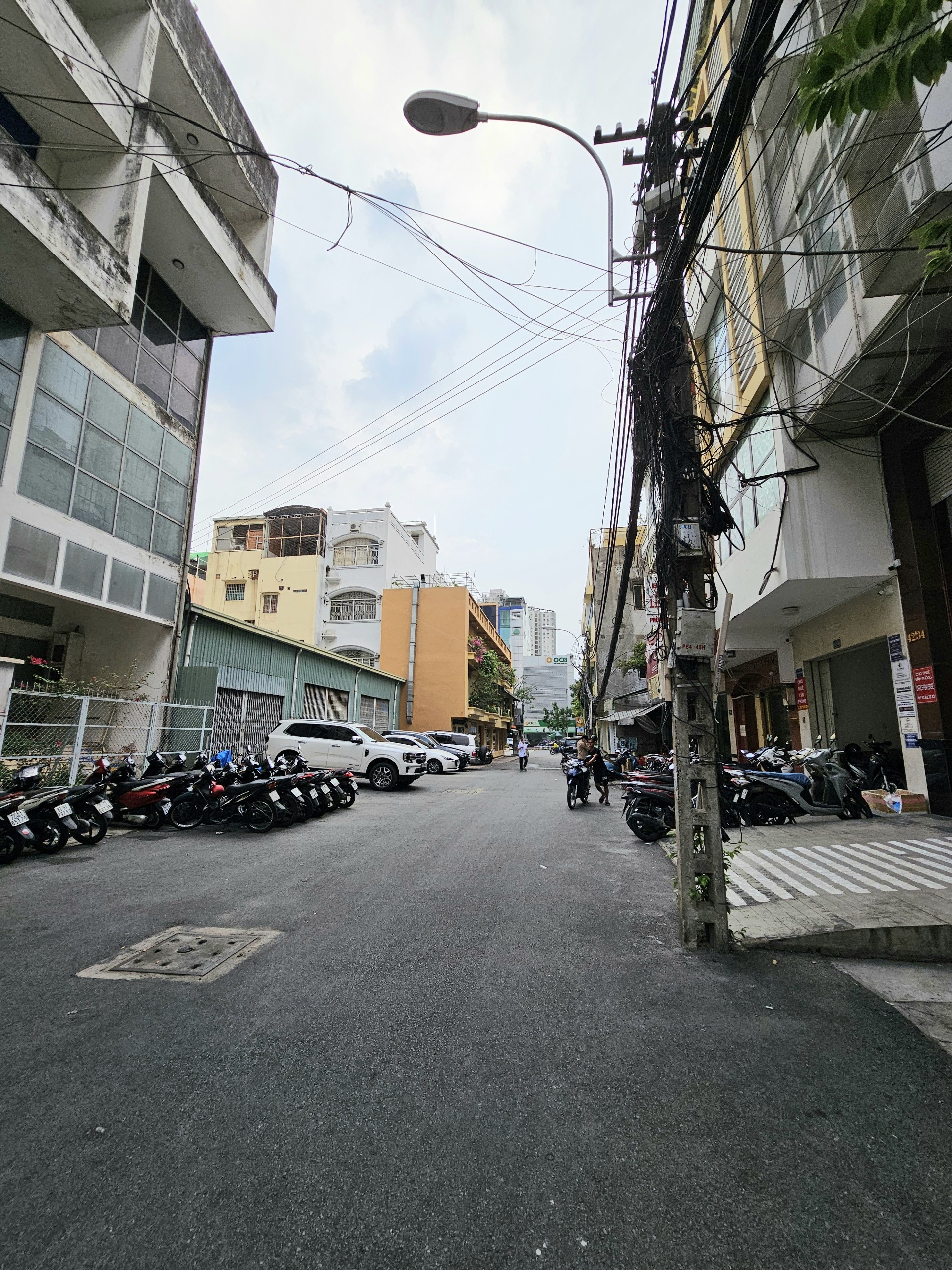 z5466861082248_5b37e56cab754ae89d09bb20b37b64e5