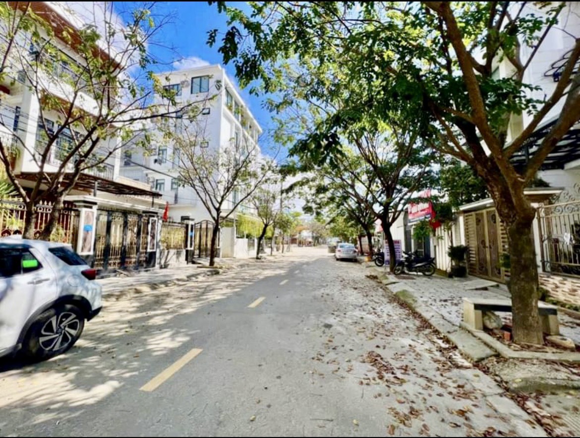 z5493495098176_534db486d7c8c9408f796ea00d512c6c