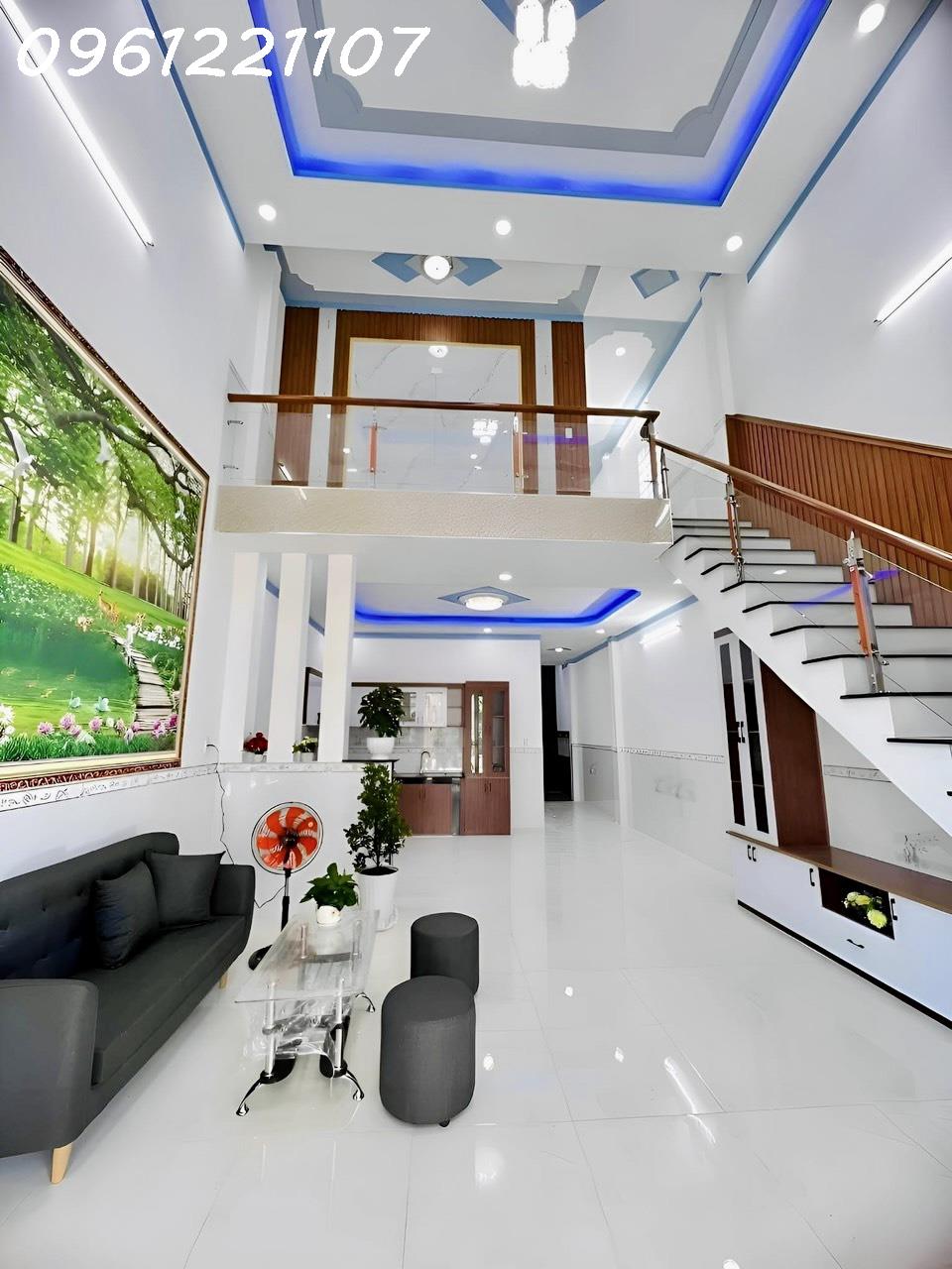 z5496816979071_353af7532dc80749c95e8f64566e9509