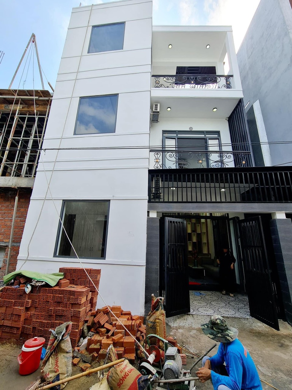 z5497965649748_e6fa9d3e40fed4a112ea991a707580ca