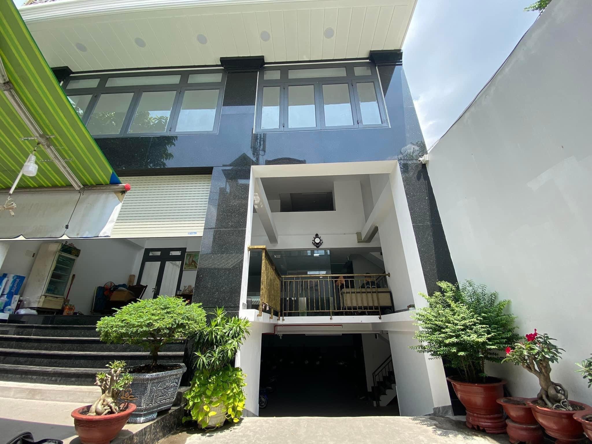 z5499083373450_19a672de214c354aa0df136b1511397e