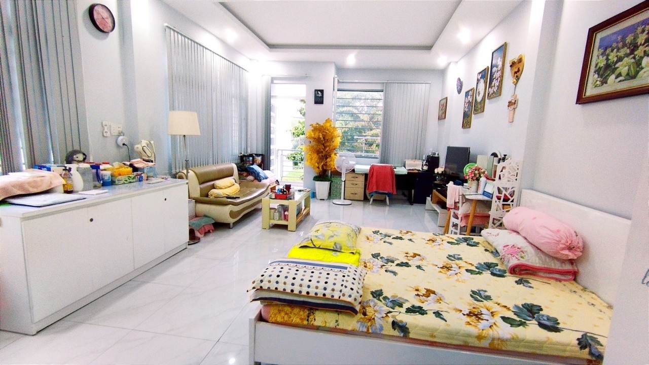 z5501205673823_e3149cfd72a96c28c1baaee34f6a2967