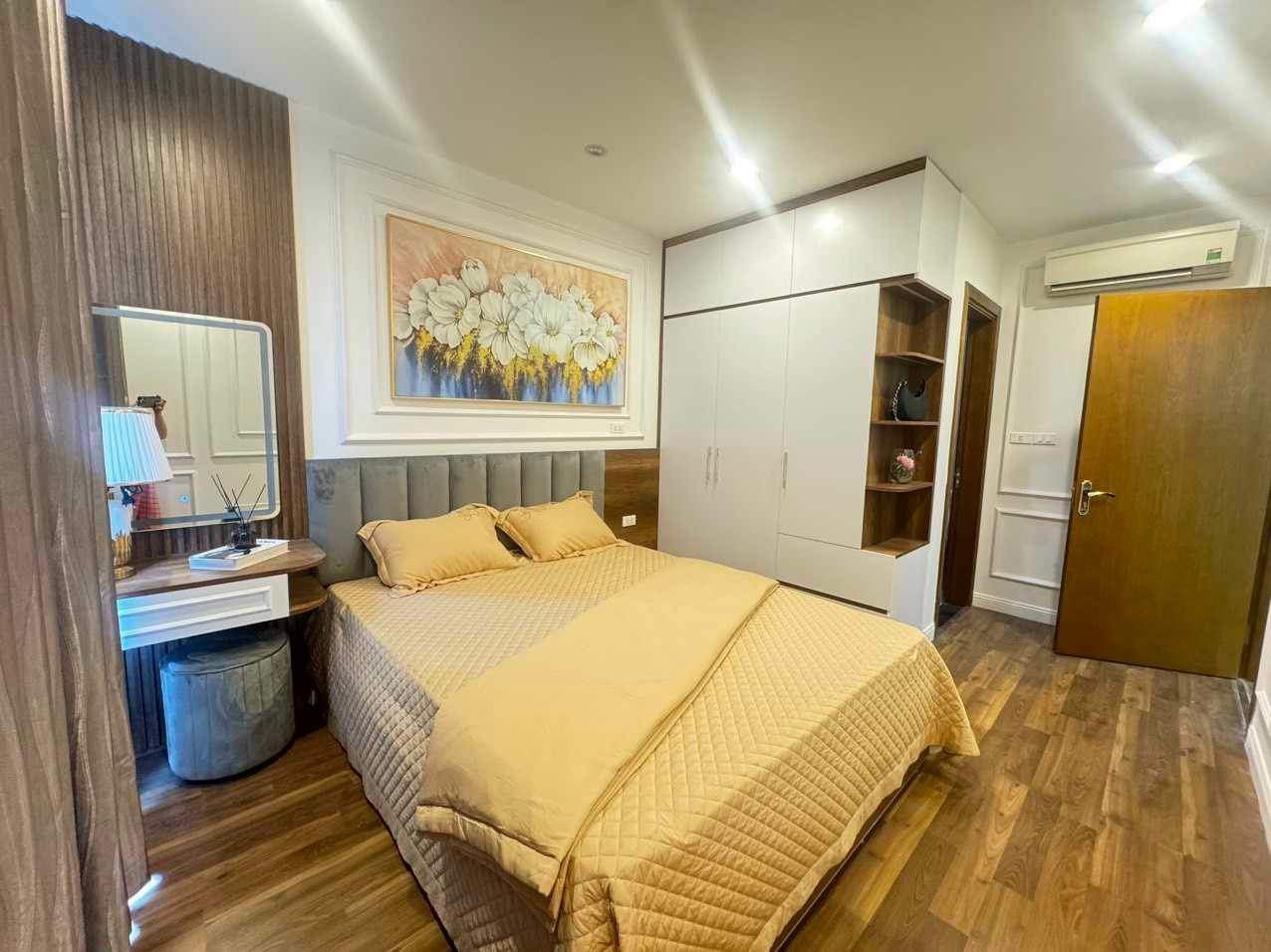 z5502085680135_12fe67e0ef9290bbdbf273e25dfc52e9