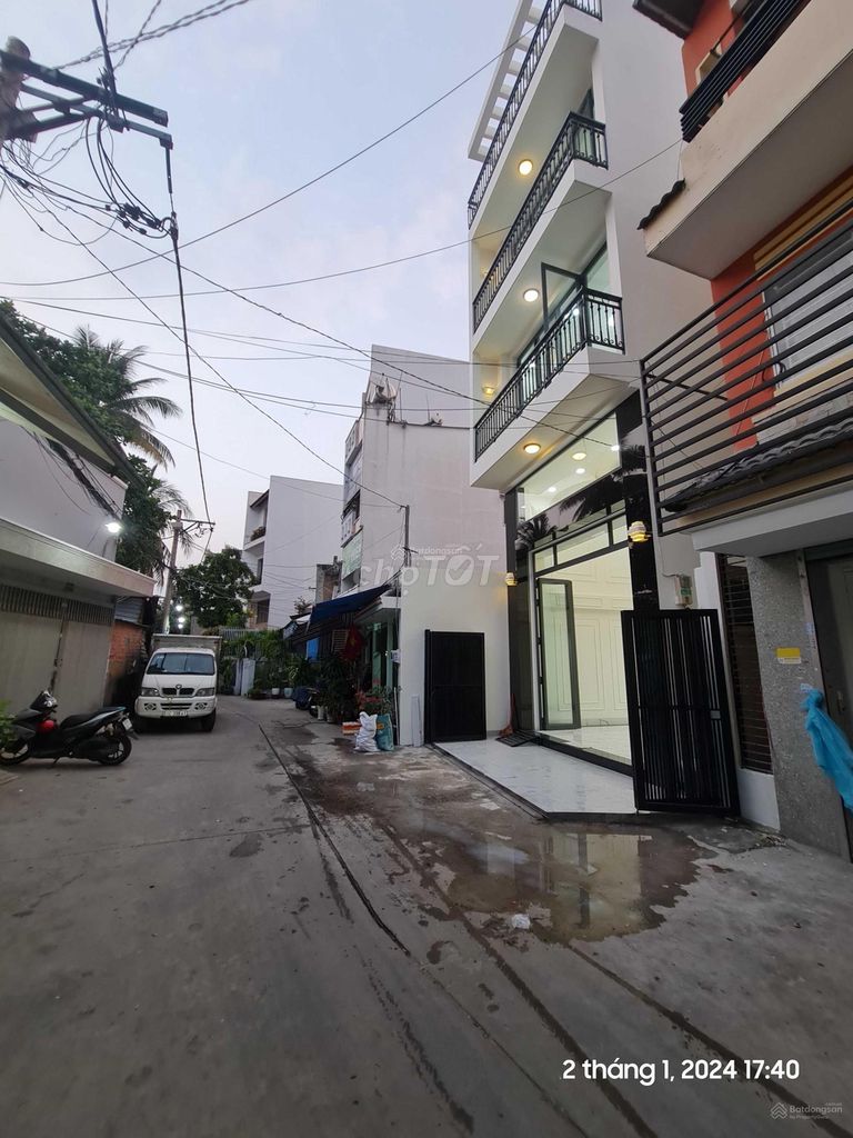 z5502319753220_408fd71aa7b7d3b48fd447f5769b547e