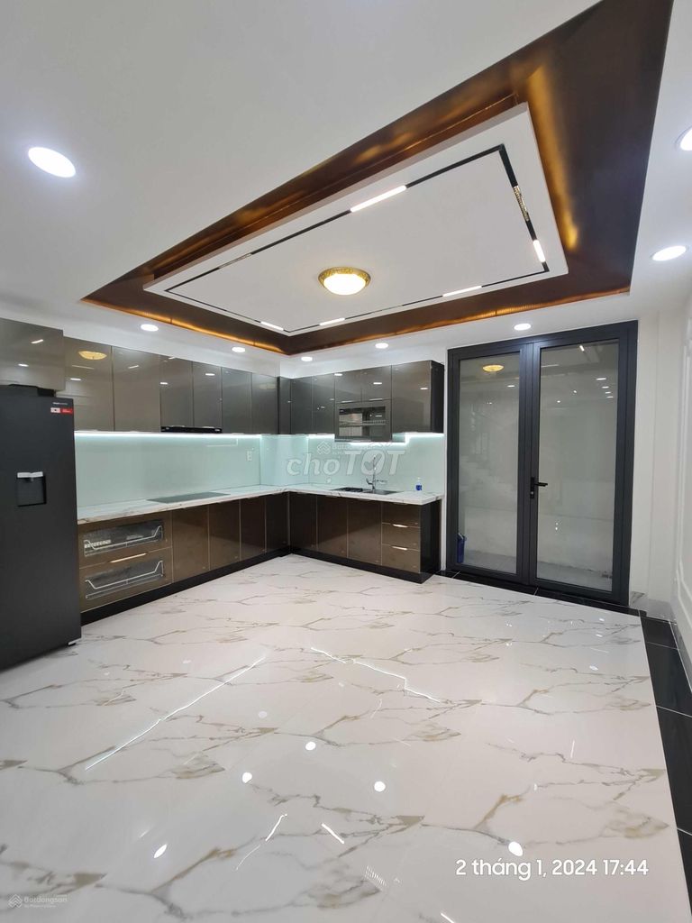 z5502319762302_ac905e525c0f549f8e71ba8e7a8c6fa1