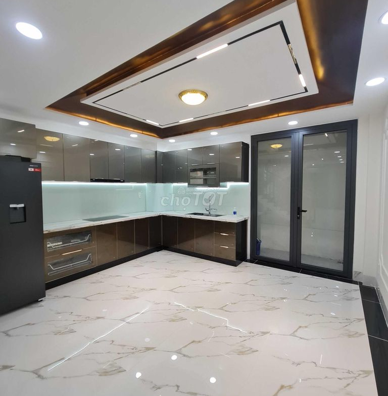 z5502319762302_ac905e525c0f549f8e71ba8e7a8c6fa1