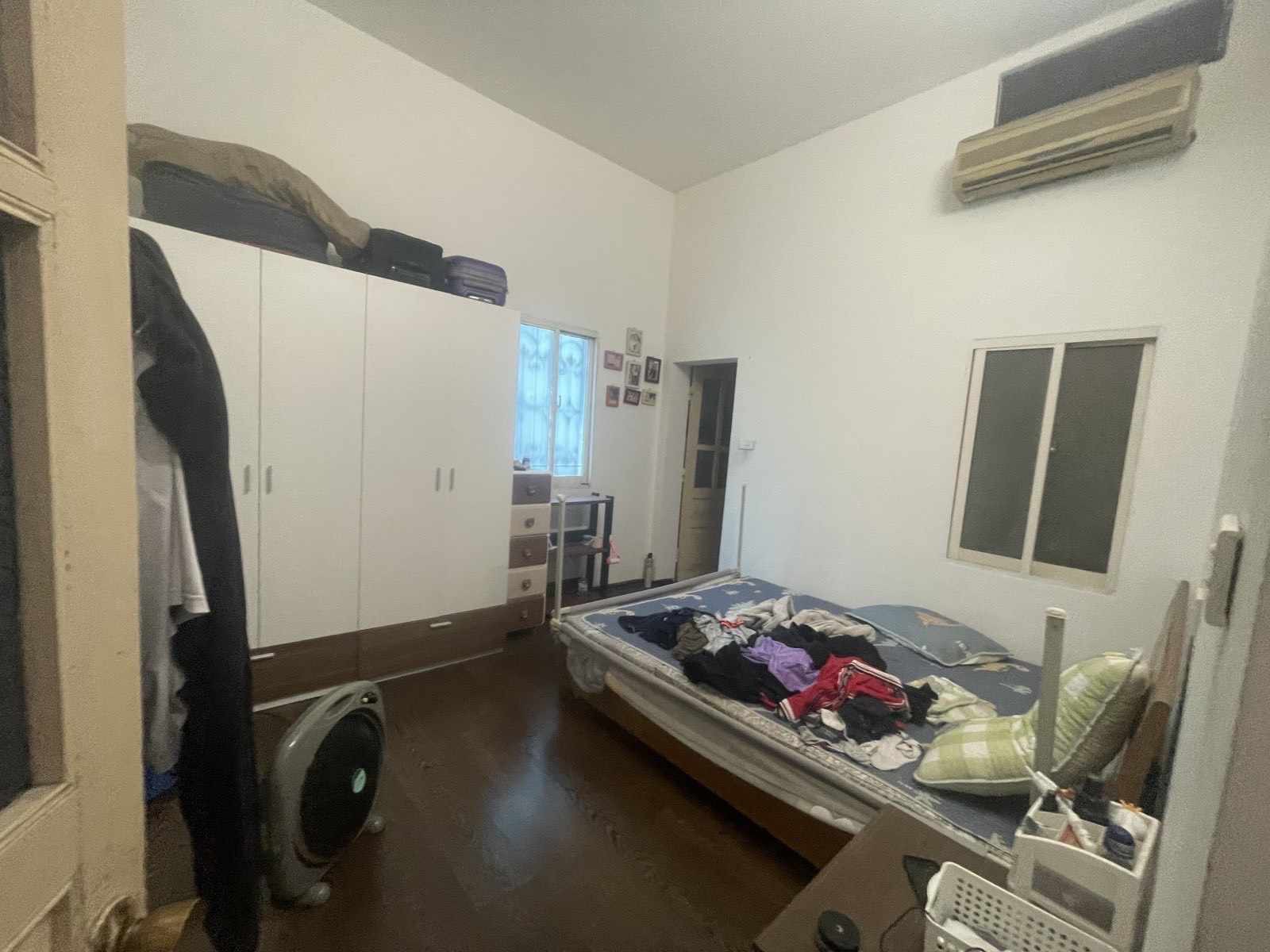 z5503383854851_bbc19d6c21e1e4ebe844471f90db1363