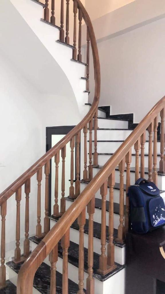 z5504550787427_92f2eeef135af868bc5f15b43763d1cc