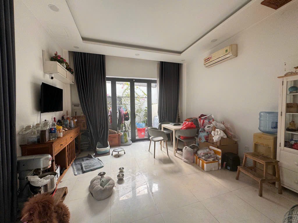 z5506670464889_1dddba908095491ca9a36d740792869b