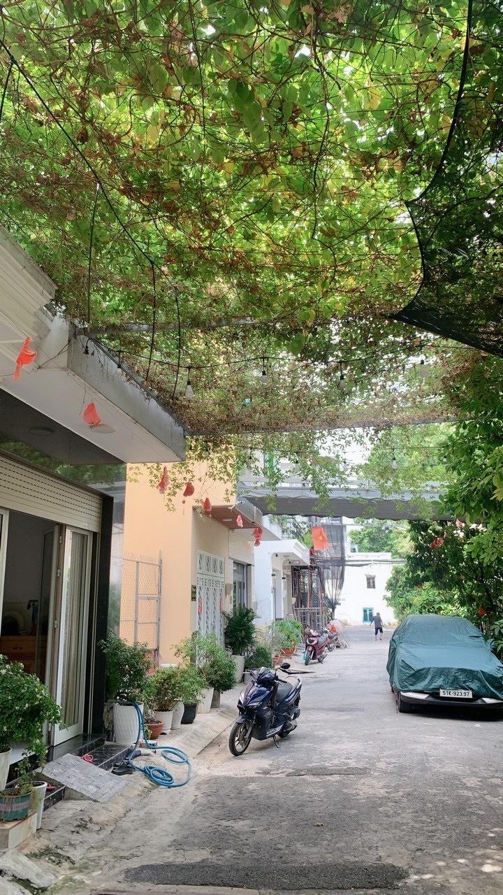 z5506842858758_c9f6ba6d2e8d0f2a92351a122df1bb7a