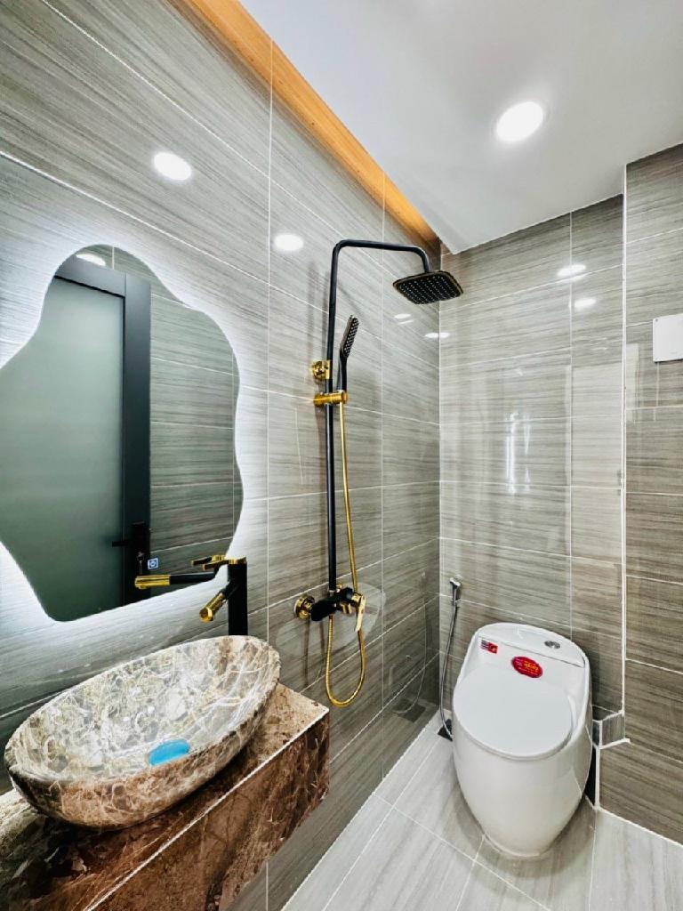 z5512251506042_8d8ff0dc2fd73044838c54f372ce1a55