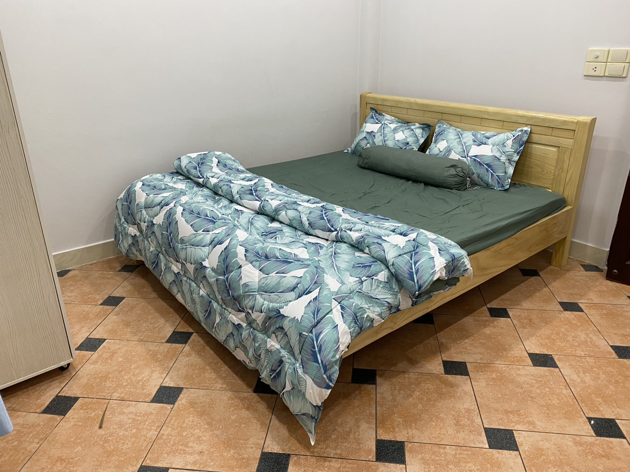 z5512287388645_01ea1579fff2fb235a4c53cfe1224ff8