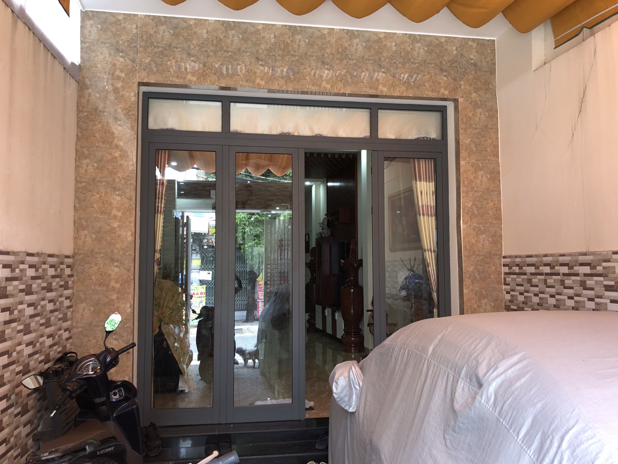 z5512323450021_c245c7d23982d8976f214aadf165d928