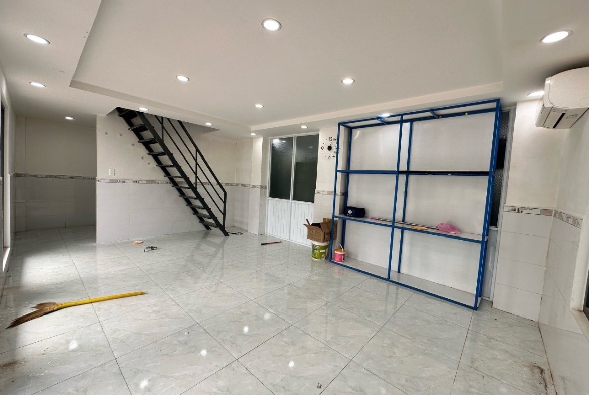 z5515327373685_d379525926f86469aeb4b04fbd733441