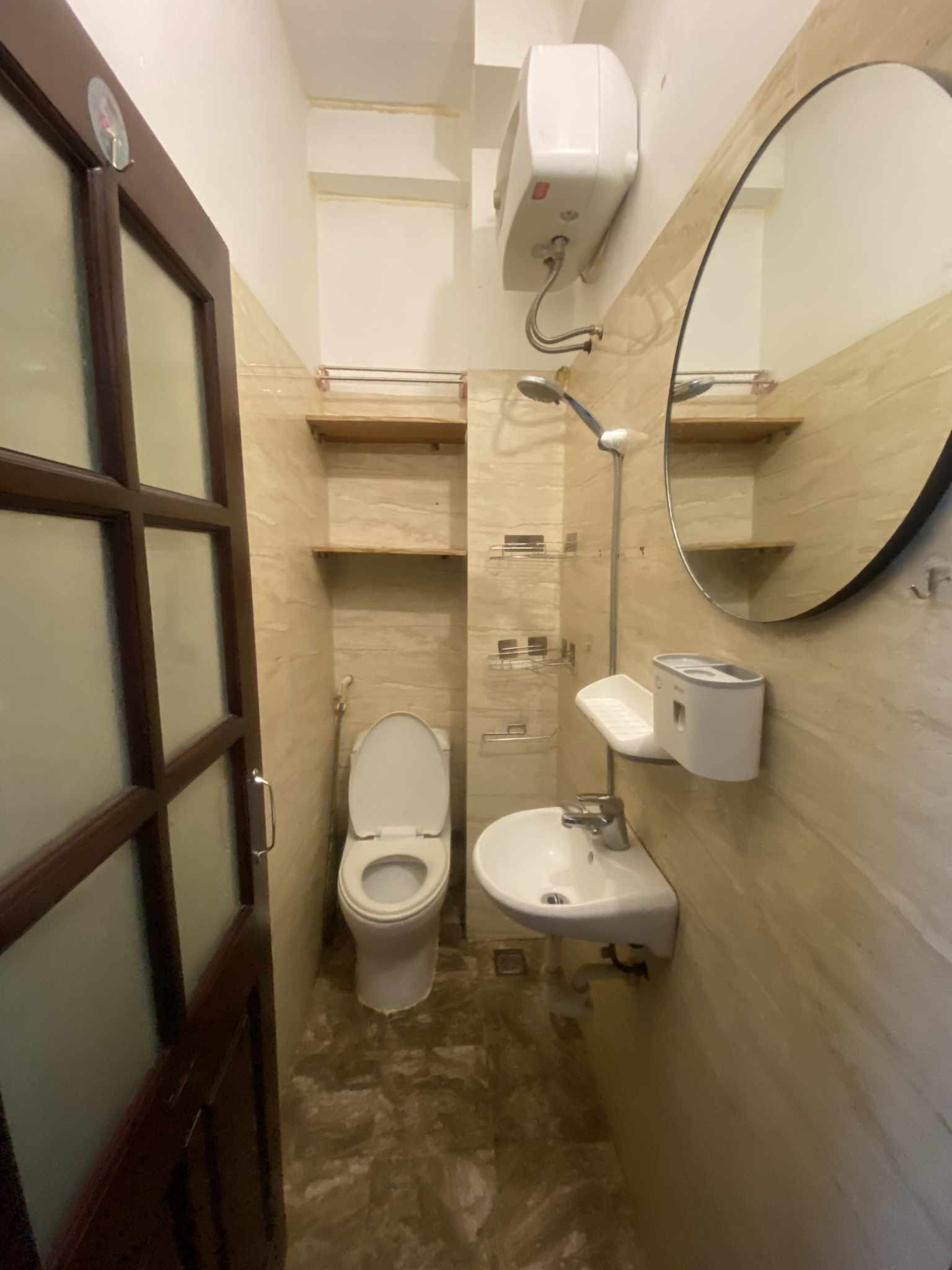 z5518501314498_4eba09f6d7e1e86ddc50d7fb929d1279