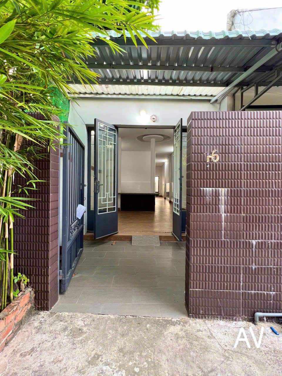 z5519671259784_612aedfff7609d2f2eb72b69706517f8