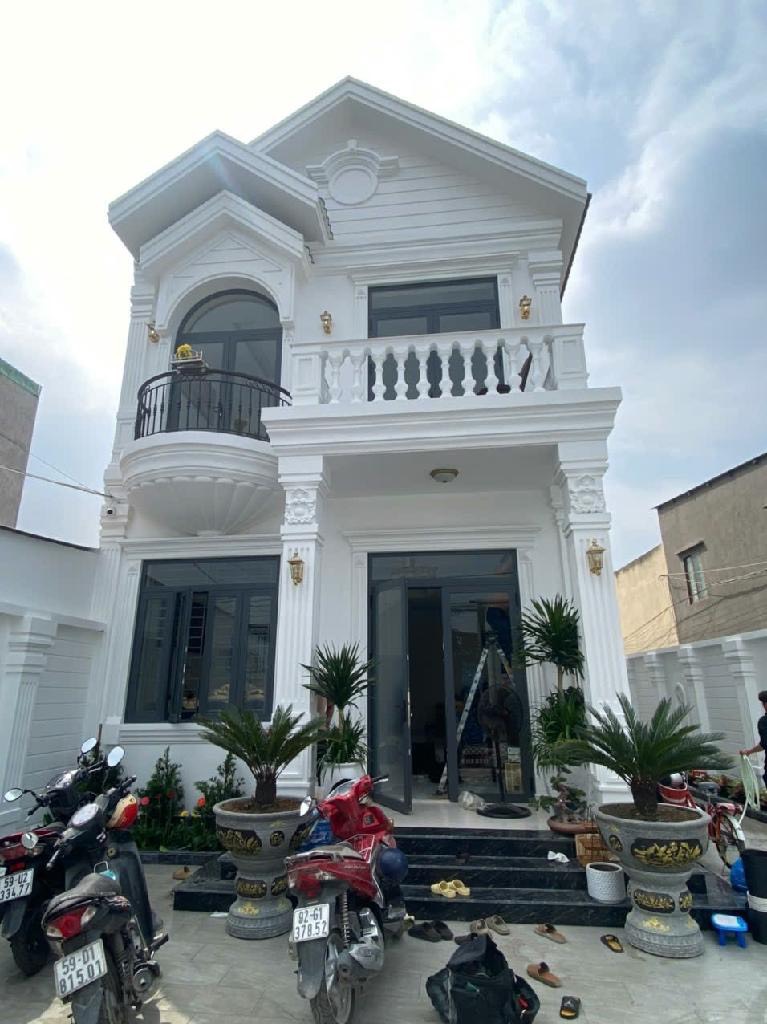 z5522182408261_5e47f235a6ed22cf81e49c80a54507e5