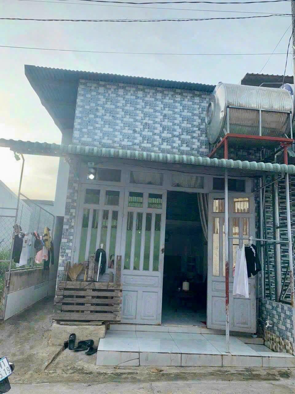 z5527379334740_61ac6ad3055153bef852b7b4ae879781