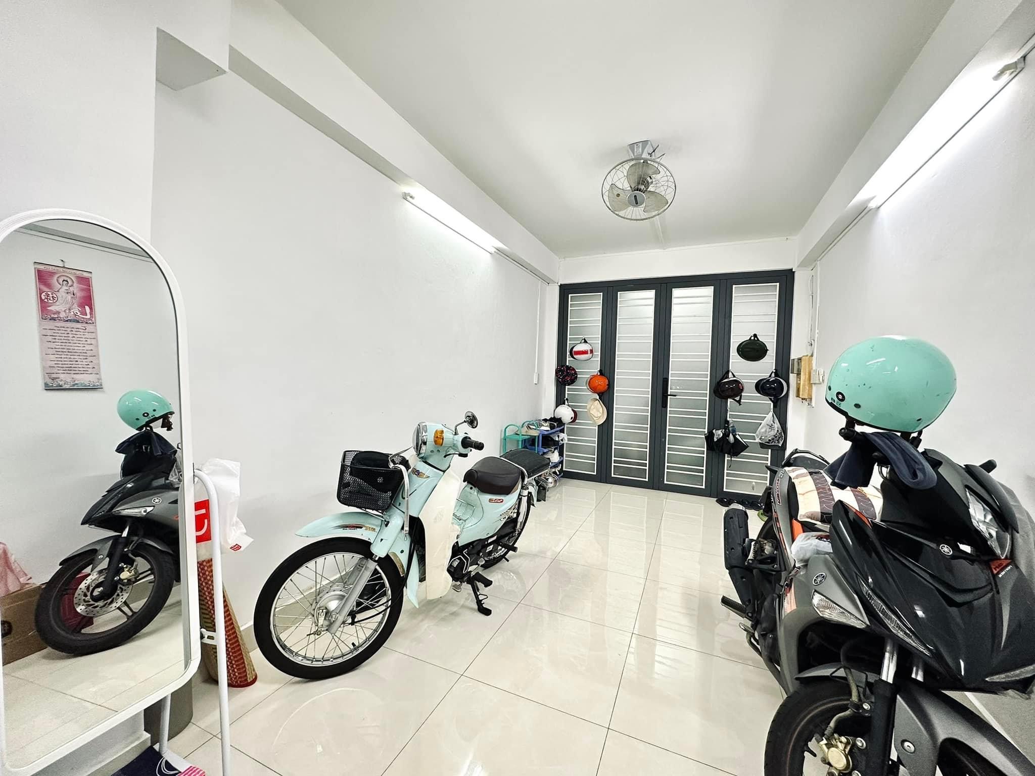 z5527481412042_8d0c039ffd015e698f9d97be7234b08b